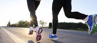 course à pied synonyme